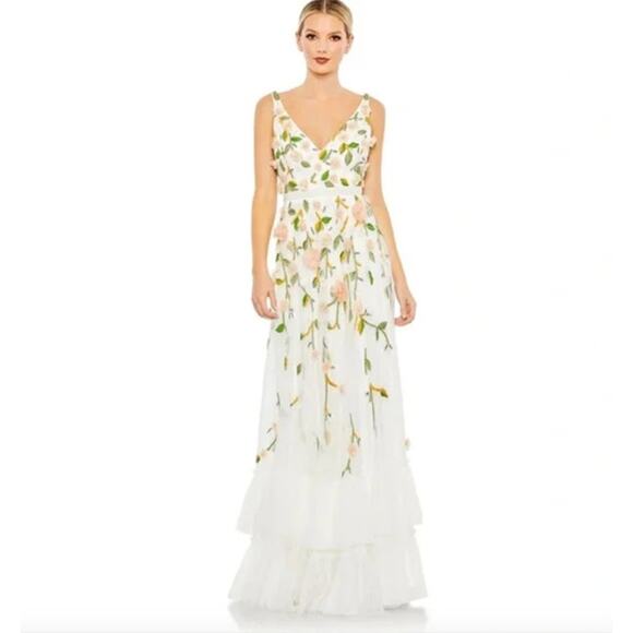 MAC DUGGAL Dress Size 12 Evening Gown NEW White Embroidered Floral Ruffle - Picture 1 of 10